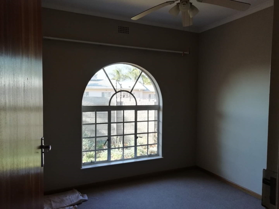 4 Bedroom Property for Sale in Flora Park Northern Cape